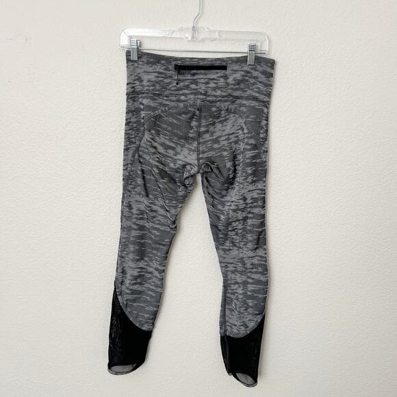 [Lululemon] Gray Jacquard Mid Rise Beat The Heat Tight Mesh Run Leggings Size 8 - Picture 3 of 11